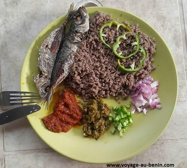 un plat de wassawassa dans la cuisine béninoise